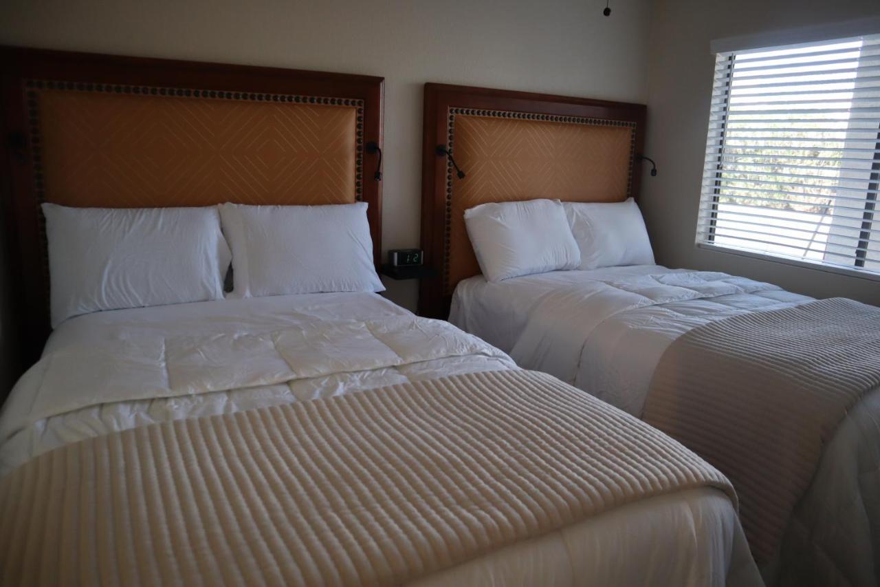 Venture On Country Club Appartement Mesa Buitenkant foto